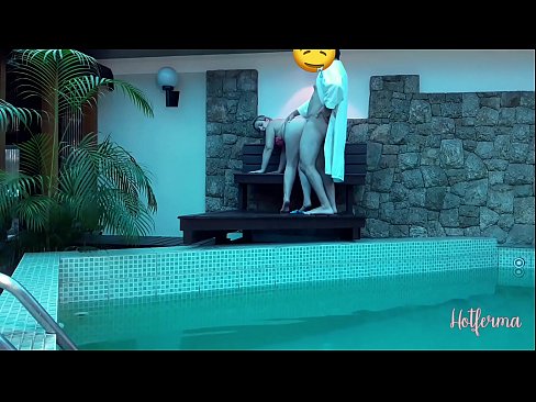 ❤️ Patron hizmetçiyi havuza davet eder ama bir sıcağa dayanamaz Anal video bize %tr.bestsexporno.ru ﹏